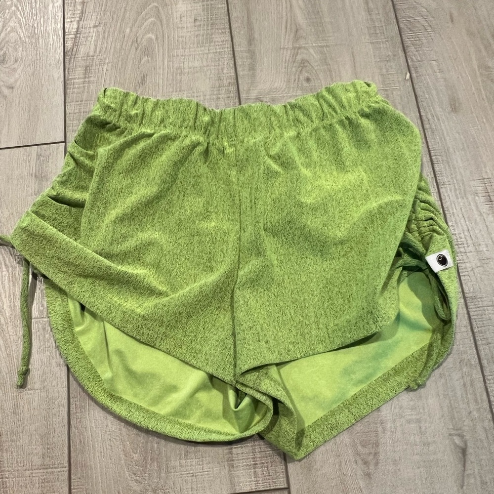 FIVE dance shorts Green Women's Shorts
